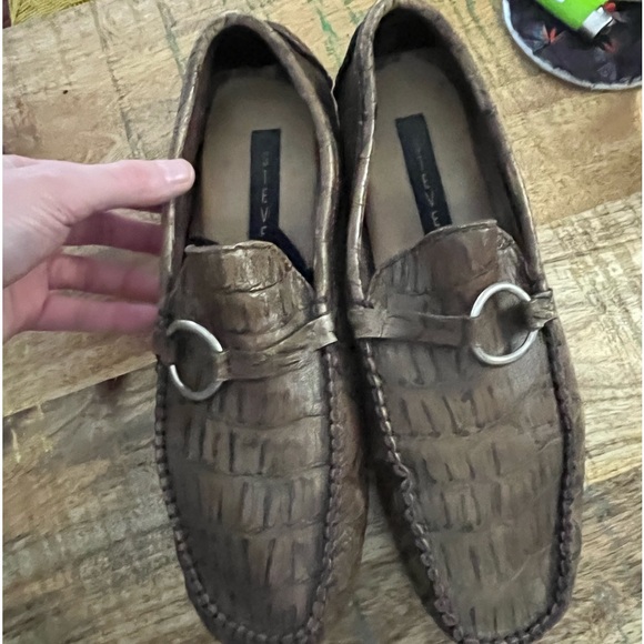 WORN MAYBE TWICE…CROCODILE LIGHT BROWN STEVEN LOAFERS…OLD STEVE MADDEN (VINTAGE) - Picture 2 of 11